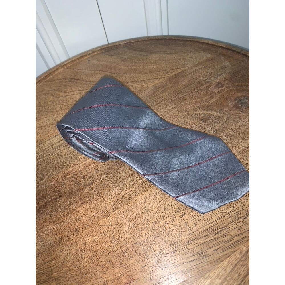 Vintage Damon Men's Gray & Red Striped Designer Tie‎